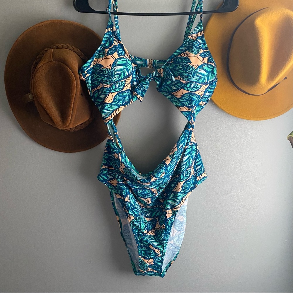 Cupshe Swimsuit